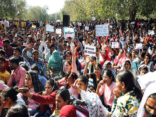 up police exam | uttar pradesh | cm yogi adityanath | shreshth uttar pradesh |