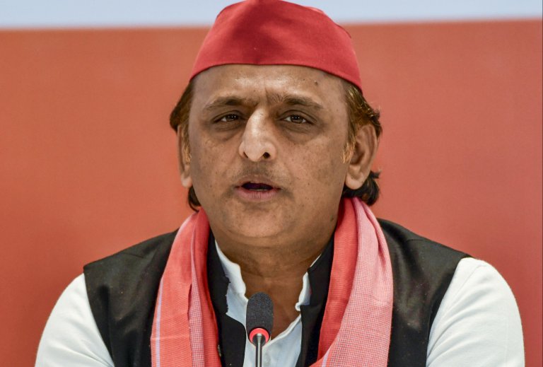 Akhilesh offer amidst turmoil in UP BJP said Bring a hundred, form the government