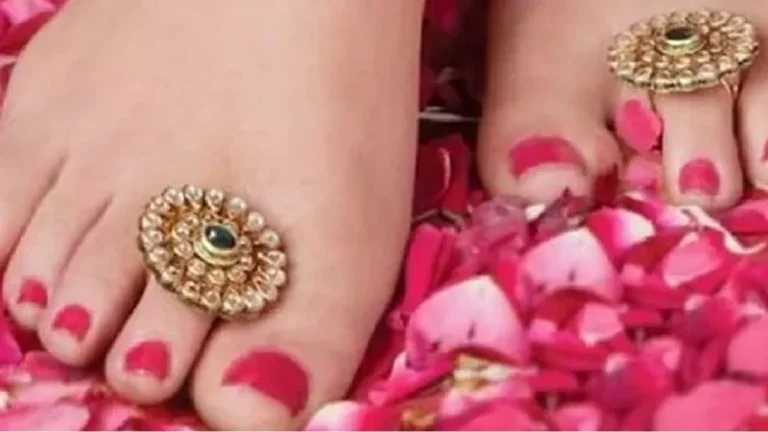 Toe Ring Benefits | Married women | Hindu Religion | shreshth uttar pradesh |