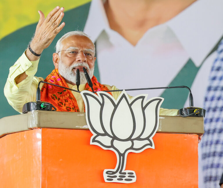 pm modi | Lok Sabha Election 2024 | Arvind Kejriwal | shreshth uttar pradesh |