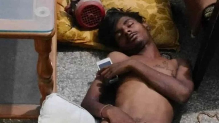 tired thief slept under ac after collecting valuables lucknow