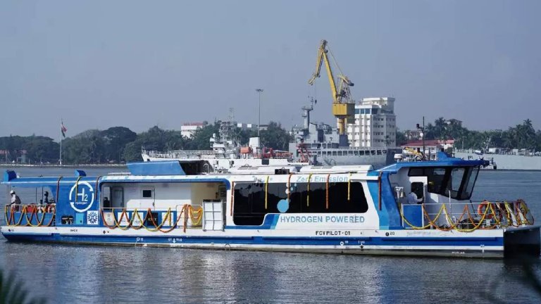 Hydrogen Cruise | India's First Green Hydrogen Cruise | kashi | varanasi | namo ghat | shresth uttar pradesh |