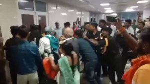 Lucknow Misbehavior with attendants in PGI hospital video goes viral